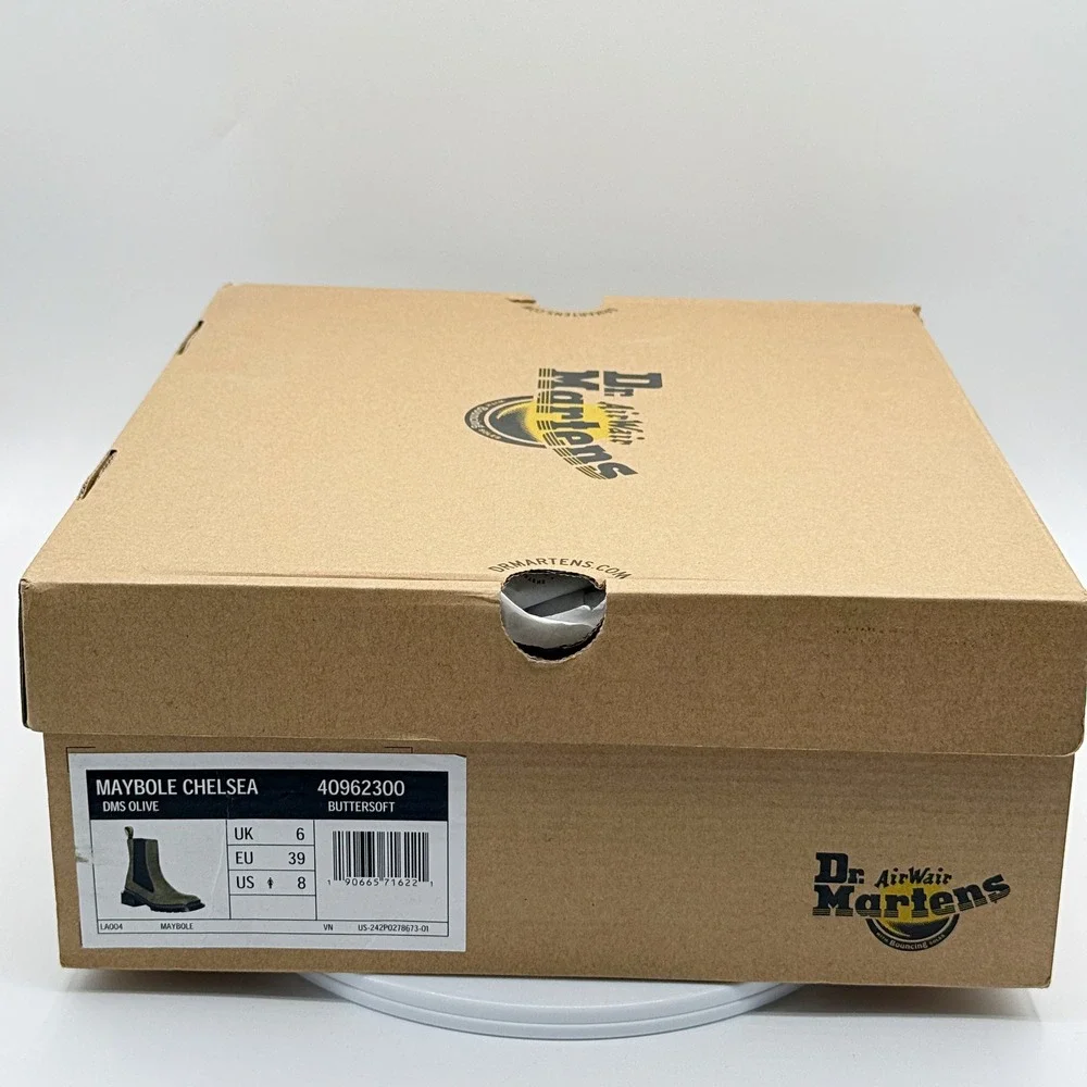 Dr. Martens item new